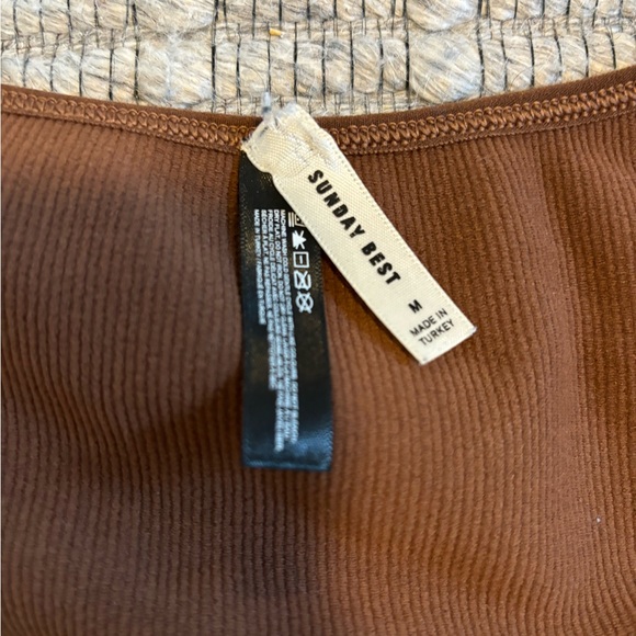 Sunday best cropped long sleeve - Picture 2 of 3